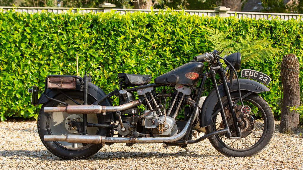 OEC 1000 motorcycle